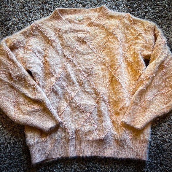 Light Pink Vici Sweater - Picture 1 of 1